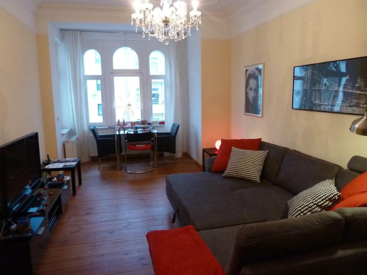 Lichtdurchflutetes Apartment Prenzlauerberg Berlin Luaran gambar