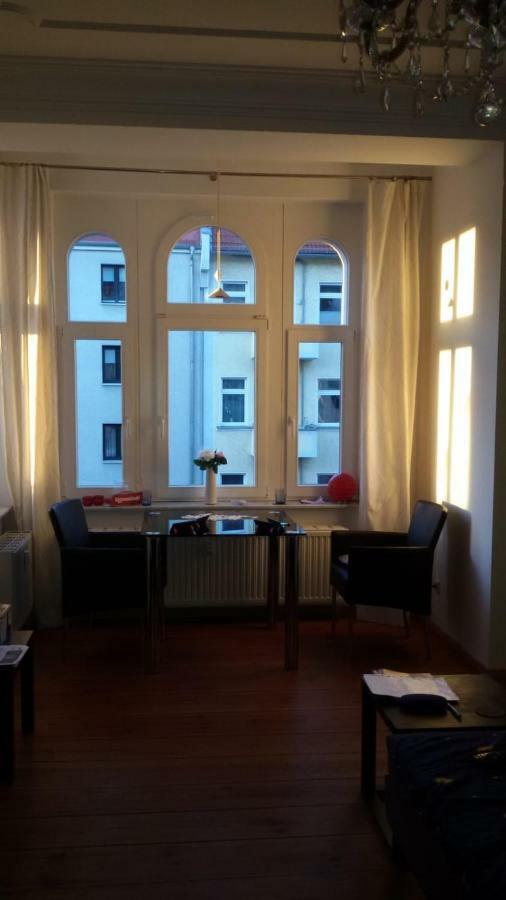 Lichtdurchflutetes Apartment Prenzlauerberg Berlin Luaran gambar