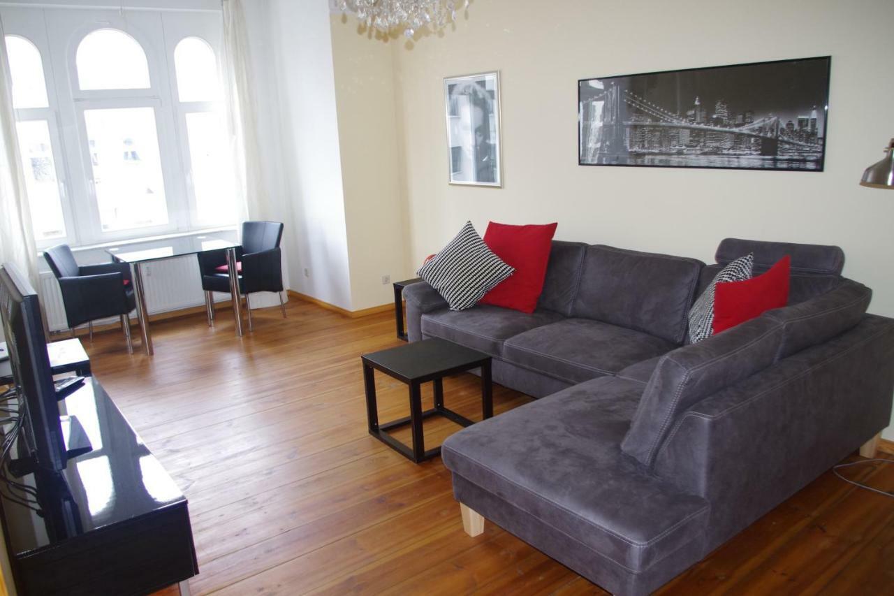 Lichtdurchflutetes Apartment Prenzlauerberg Berlin Luaran gambar